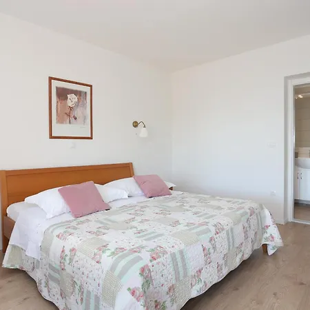 Apartments By The Sea Brela, Makarska - 6688 Room photo