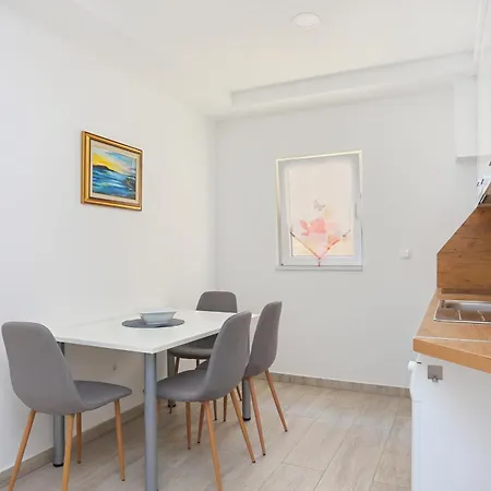 Apartments By The Sea Brela, Makarska - 6688 Room photo