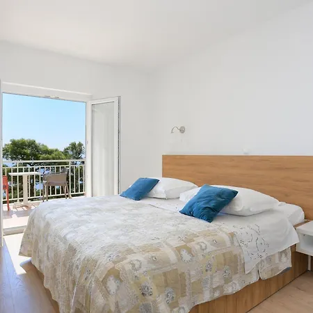 Apartments By The Sea Brela, Makarska - 6688 Room photo