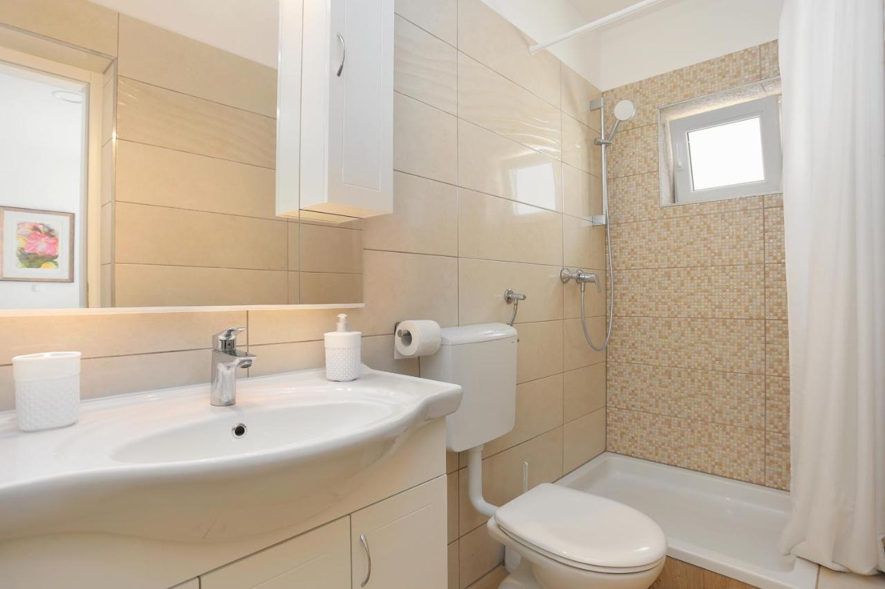 By The Sea Brela, Makarska - 6688 Apartman *